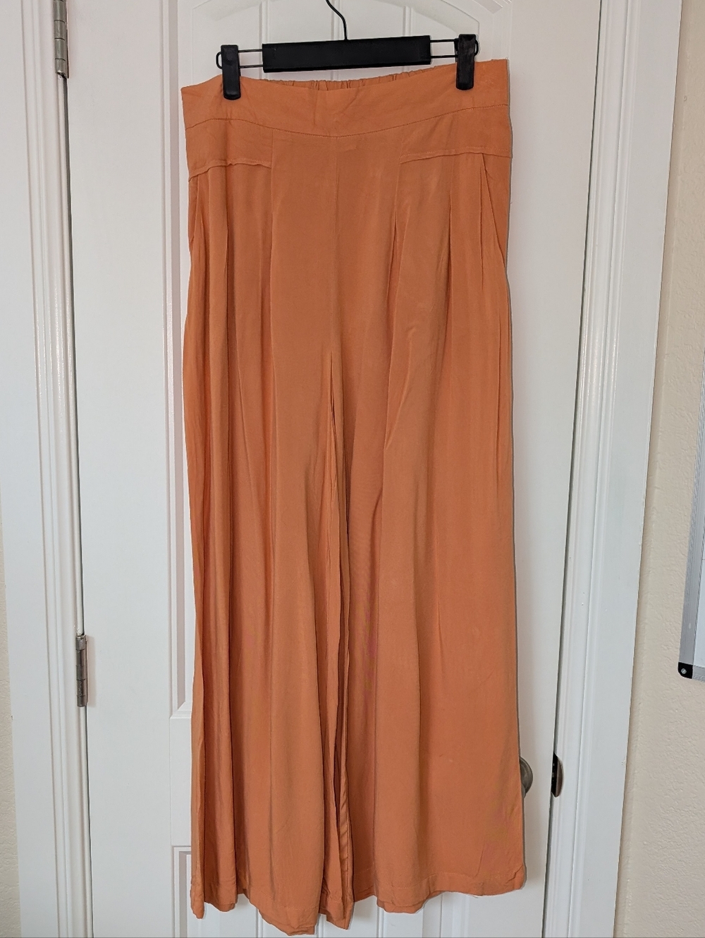 Lascana Wide Leg High-Waist Pants in Peach L/XL - Picture 2 of 5